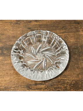 Vintage Cigar Ashtray Bohemian Czech Crystal with Brunswick Star Pinwheel Design